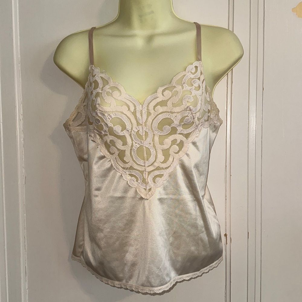 Vintage Cabernet off‎ white/cream nylon camisole with lace bodice